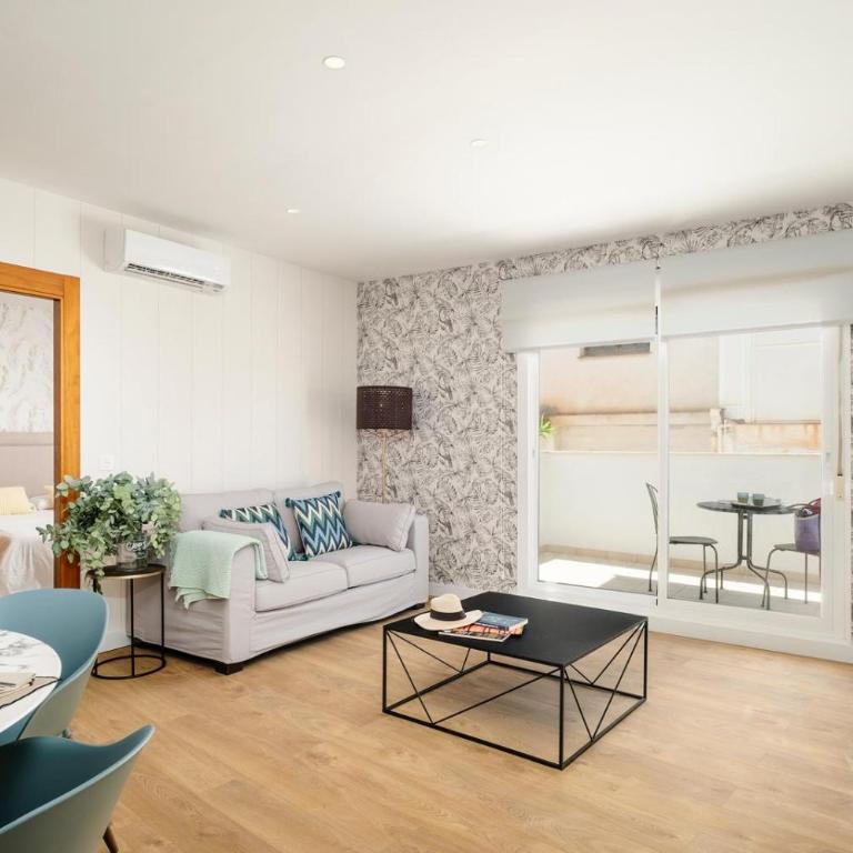Apartamentos Pedregalejo Beach Playa - Apartamento con terraza - 1