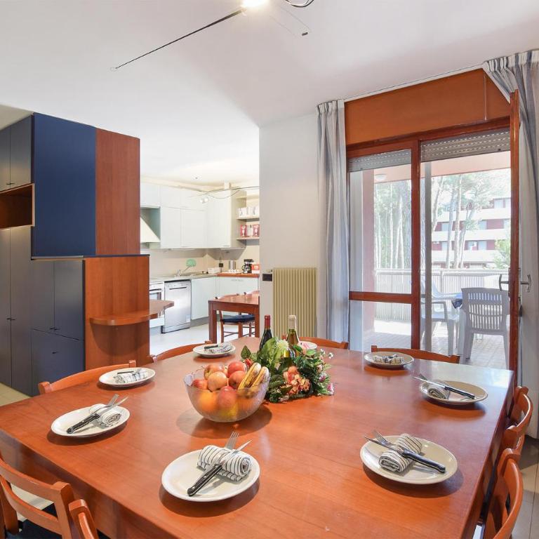 Amazing Apartment In Lignano Sabbiadoro - Appartamento con 4 Camere da Letto - 4
