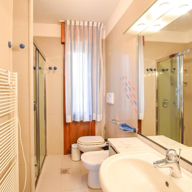 Amazing Apartment In Lignano Sabbiadoro - Appartamento con 4 Camere da Letto - 14