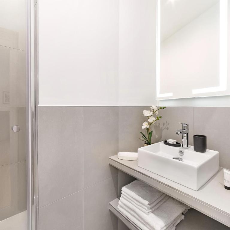 LivinParis - Luxury AC 3 Bedrooms Le Louvre II - Appartement 3 Chambres - 16