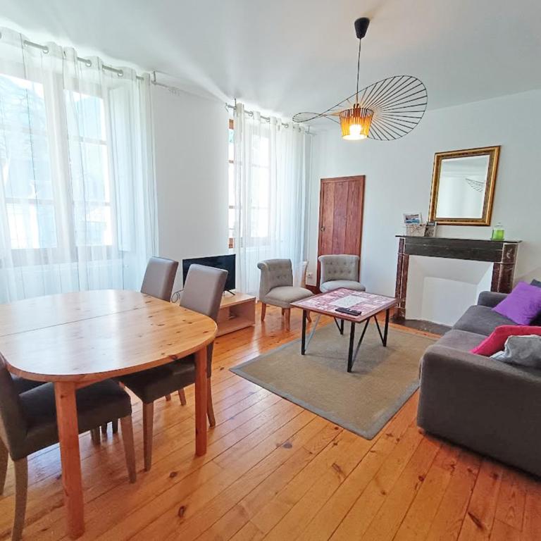 Le petit cerf, T3, wifi, cave - Two-Bedroom Apartment - 1