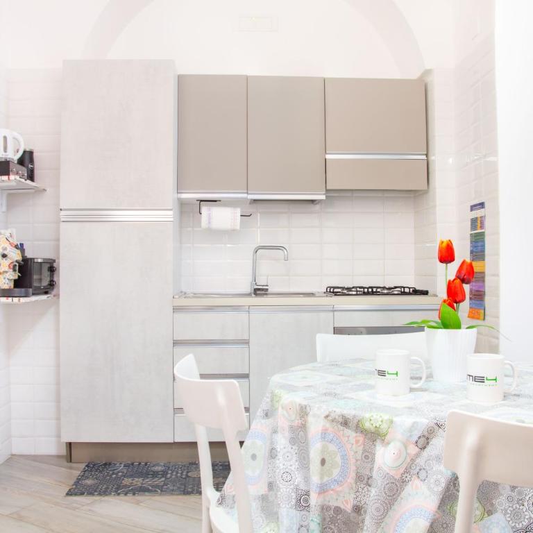 Home4Apartment Salerno center, private patio - Appartamento Superior - 10