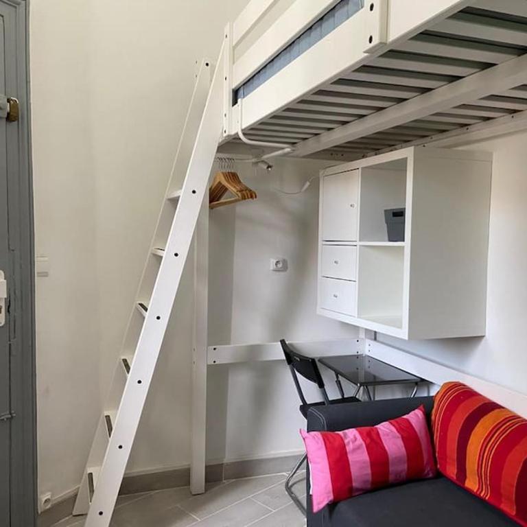 Petit studio rénové à la place Comédie - Appartement 1 Chambre - 9
