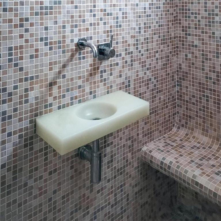 4 Bedroom Cozy Apartment In Genova - Appartamento con 4 Camere da Letto - 25