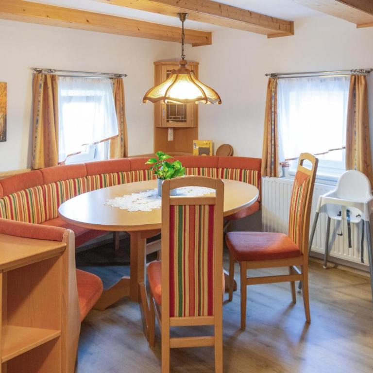 Awesome Home In Wies With Wifi - Ferienhaus mit 2 Schlafzimmern - 2