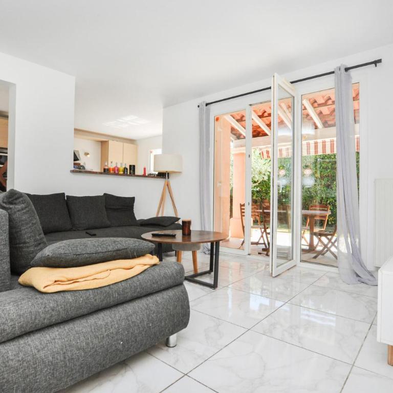 Awesome Home In La Roquette-Sur-Siagne - Maison de Vacances 4 Chambres - 2