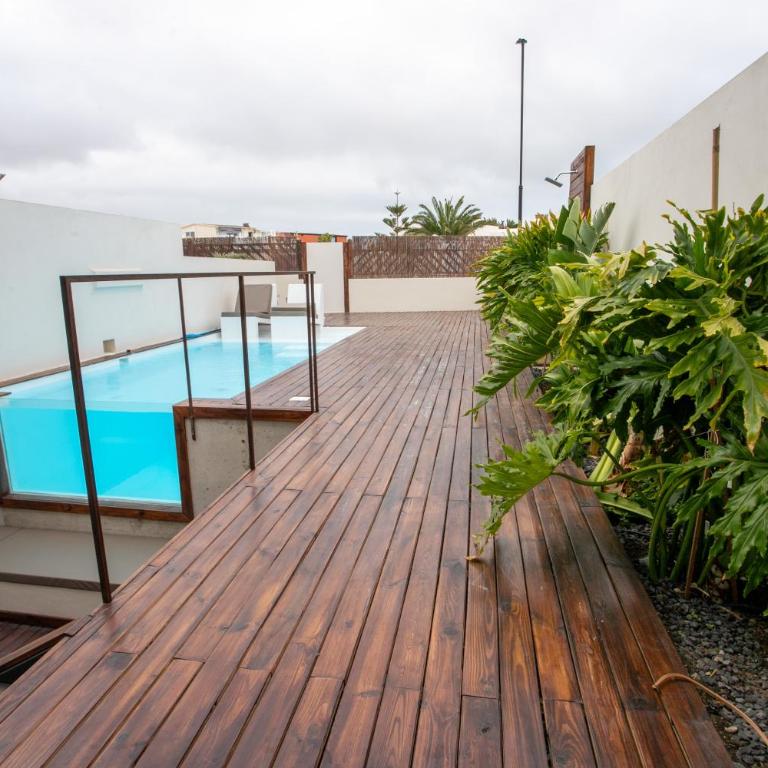 Casa OuirA Chalet con Piscina Privada y vistas - Casa con 1 dormitorio - 4