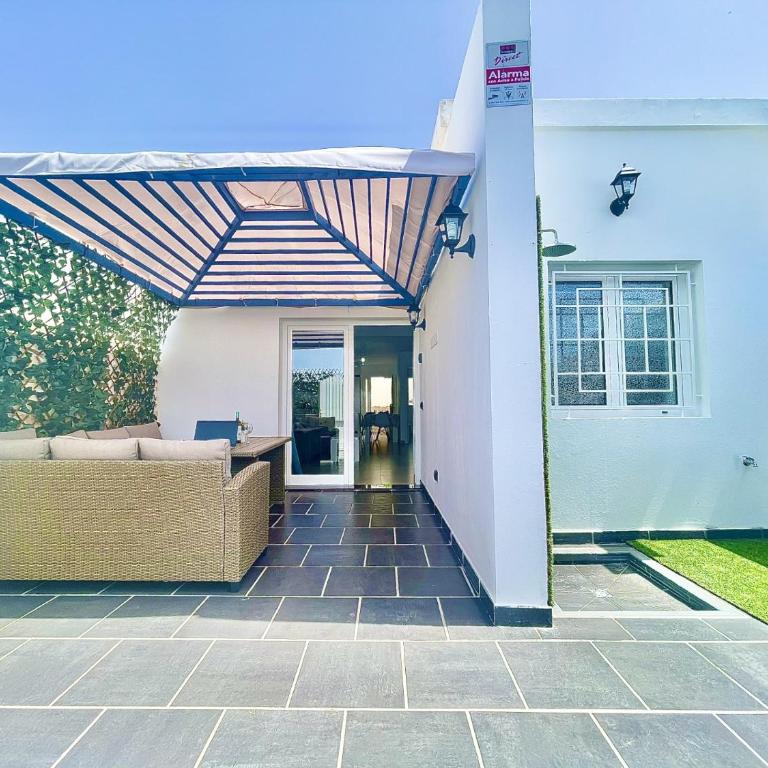 Bright Place Bungalow - Two-Bedroom Apartment - 2