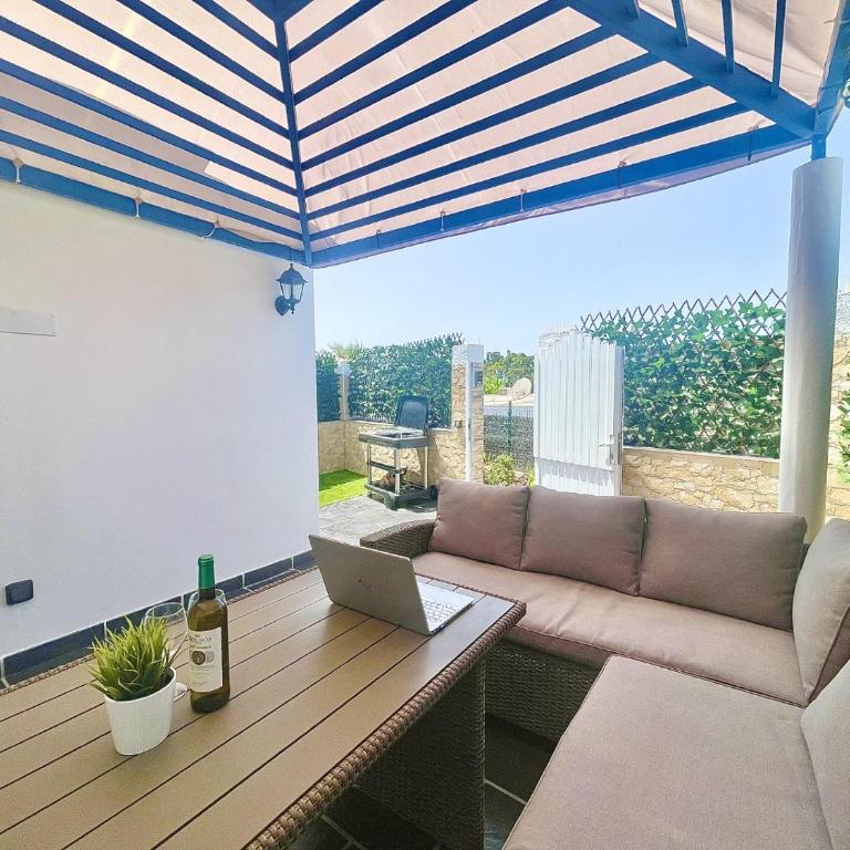 Bright Place Bungalow - Two-Bedroom Apartment - 25
