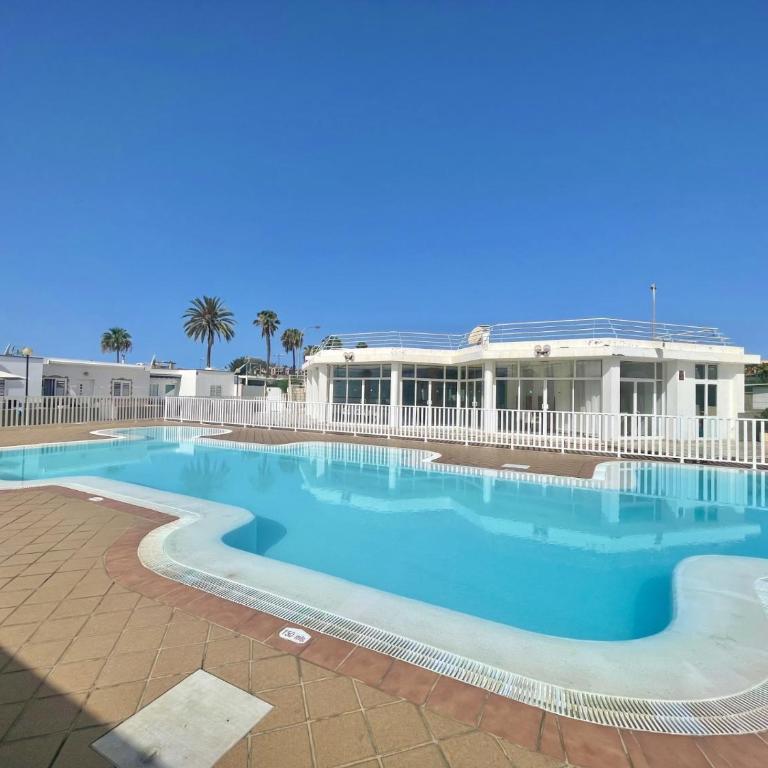Bright Place Bungalow - Two-Bedroom Apartment - 34