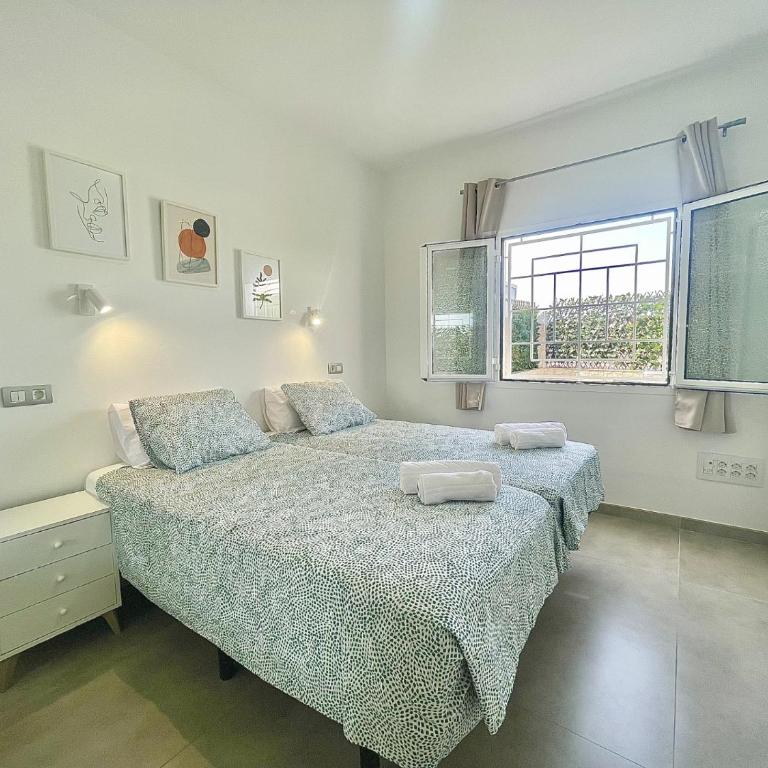 Bright Place Bungalow - Two-Bedroom Apartment - 17
