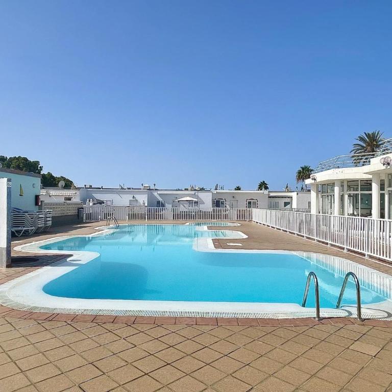 Bright Place Bungalow - Two-Bedroom Apartment - 20