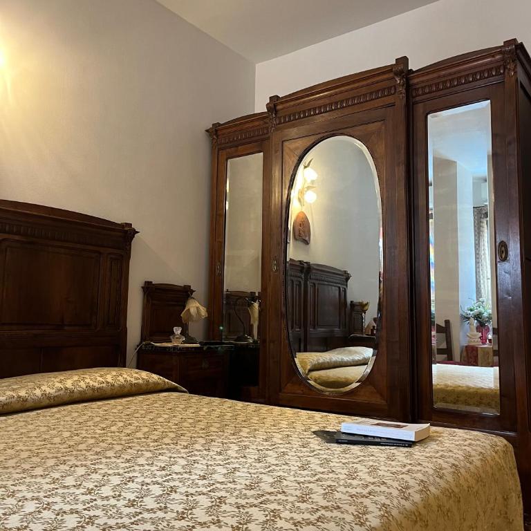 Grace's House Bed and Breakfast - Ampia Camera Matrimoniale - 5