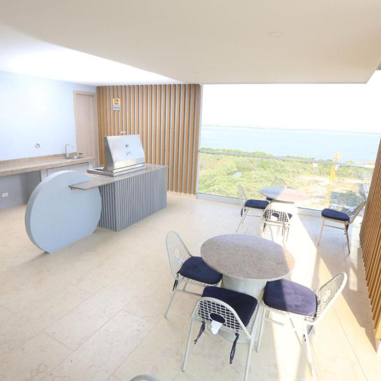 Apartamento de lujo frente al mar con piscina - Apartamento de 2 dormitorios - 18