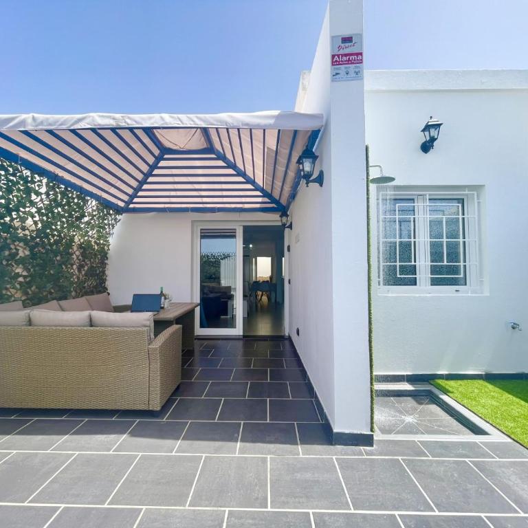 Bright Place Bungalow - Two-Bedroom Apartment - 40