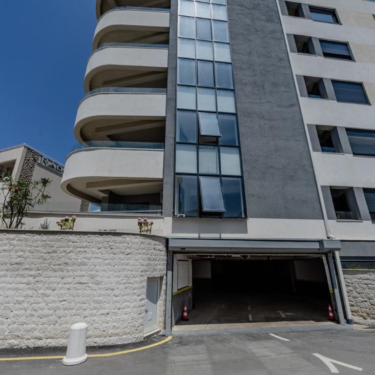 LUX Seafront APT - Close to the Sea - Private Parking - Apartman s 1 Spavaćom Sobom, Balkonom i Pogledom na More - 26