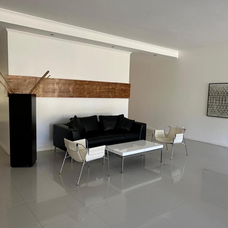 Greenpark Penthouse Duplex - Three-Bedroom Apartment - 20