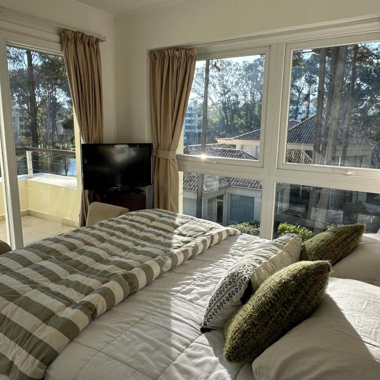 Greenpark Penthouse Duplex - Three-Bedroom Apartment - 13