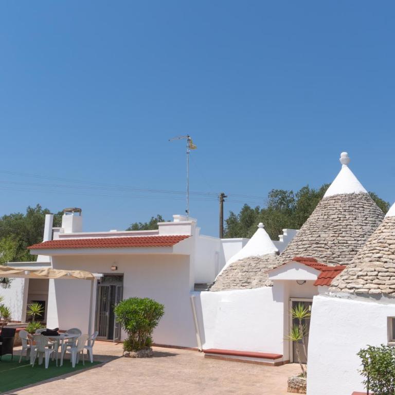 Domus Messapia Trullo con Piscina Privata tra gli Ulivi - Casa Vacanze - 2