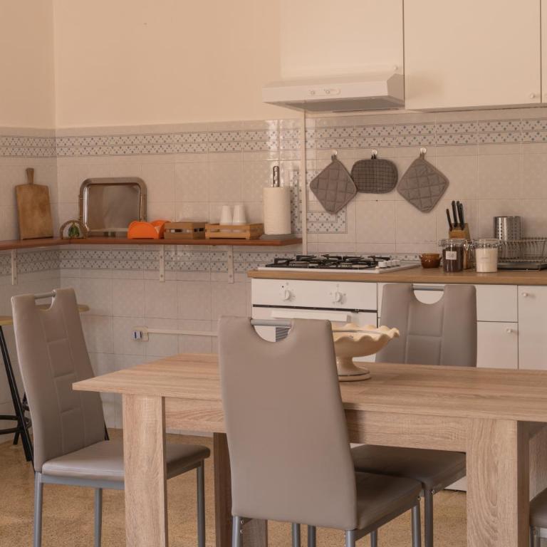 Domus Messapia Trullo con Piscina Privata tra gli Ulivi - Casa Vacanze - 8