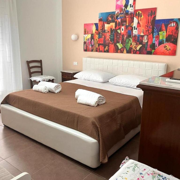 Home Sweet Home - Two-Bedroom Family Apartment - 13