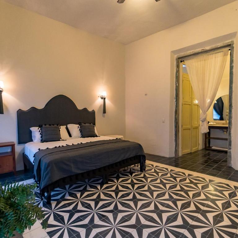 Luxury Historic 5BR Boutique hotel in Centro Walkable & Pool - Large Double Room - 2