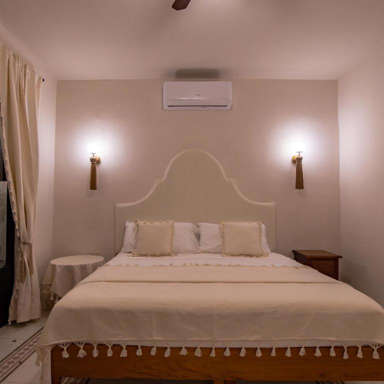 Luxury Historic 5BR Boutique hotel in Centro Walkable & Pool - Large Double Room - 3