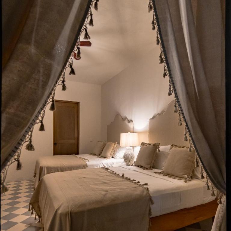 Luxury Historic 5BR Boutique hotel in Centro Walkable & Pool - Large Double Room - 10