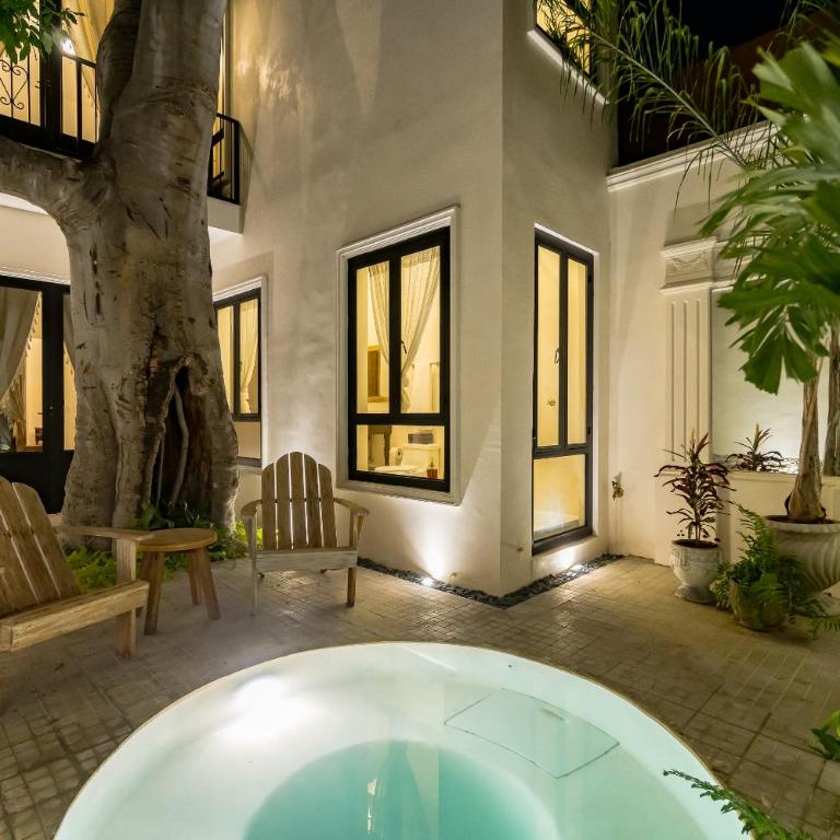 Luxury Historic 5BR Boutique hotel in Centro Walkable & Pool - Large Double Room - 11