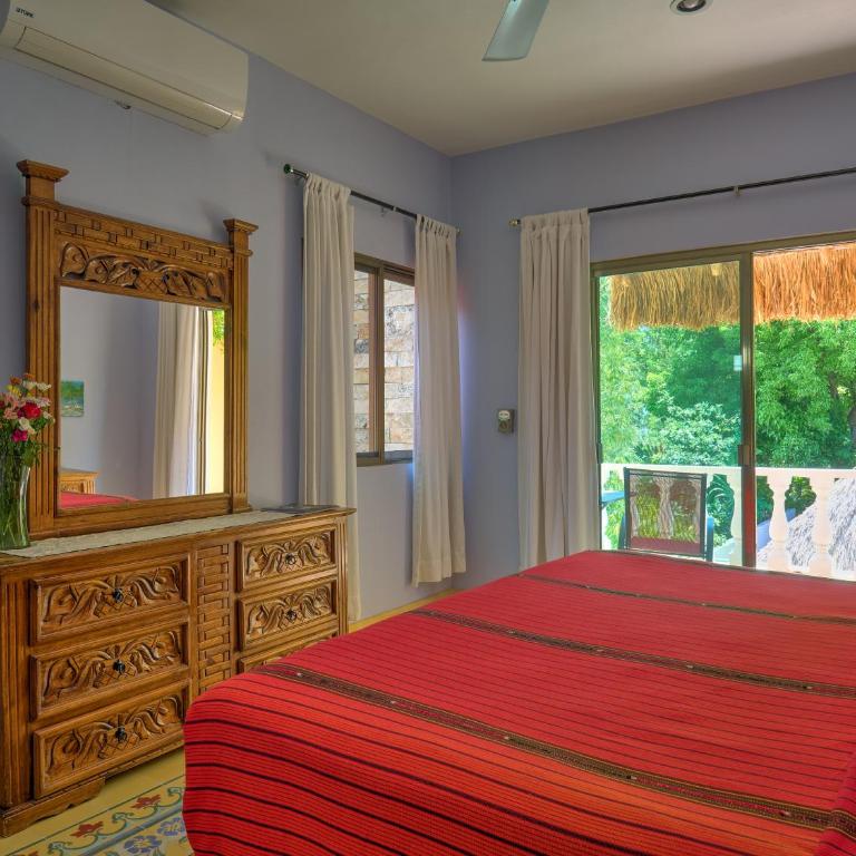 Casa Del Maya Bed & Breakfast - Two-Bedroom House - 17