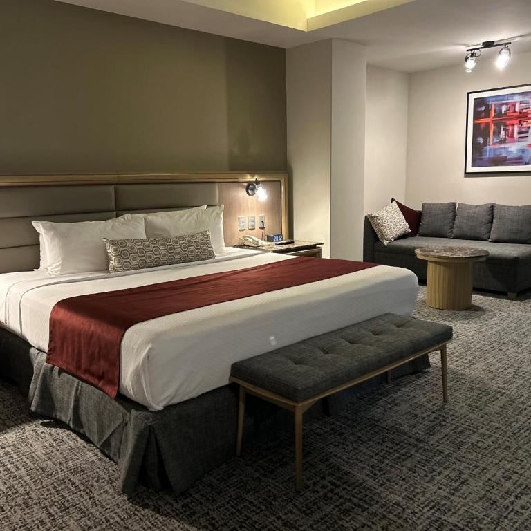 Crowne Plaza Hotel Mexico City North-Tlalnepantla by IHG - Habitación Estándar - Cama extragrande - 4