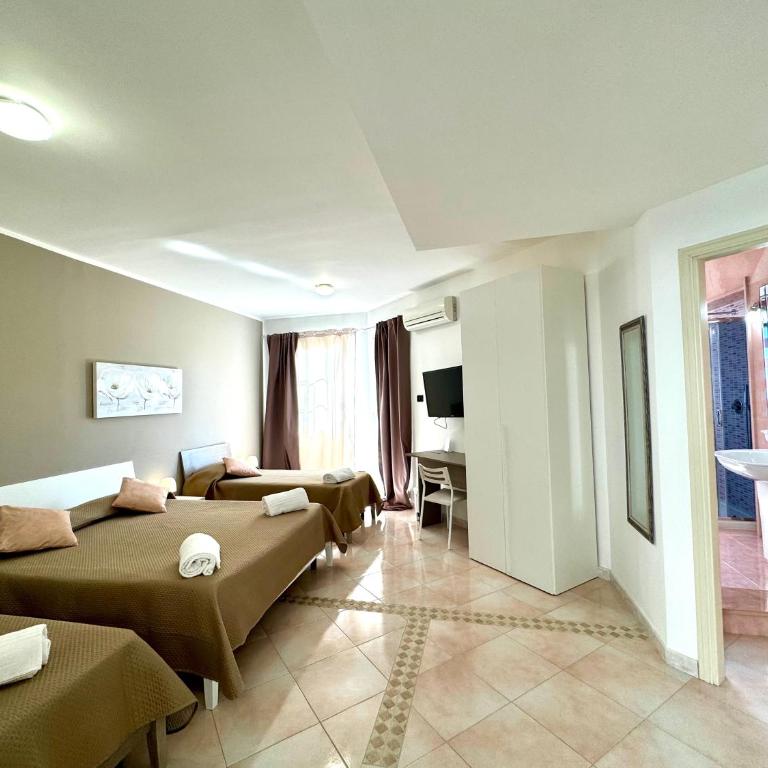 B&B Blue - Camera Quadrupla con Bagno Privato - 8