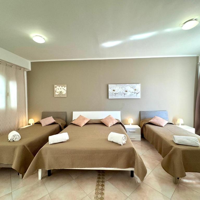 B&B Blue - Camera Quadrupla con Bagno Privato - 3