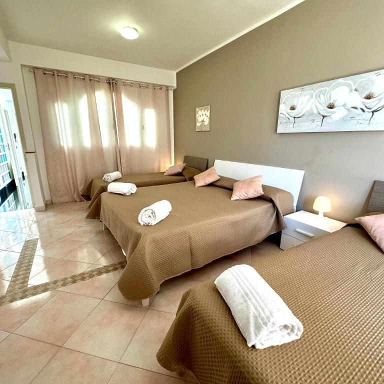 B&B Blue - Camera Quadrupla con Bagno Privato - 5
