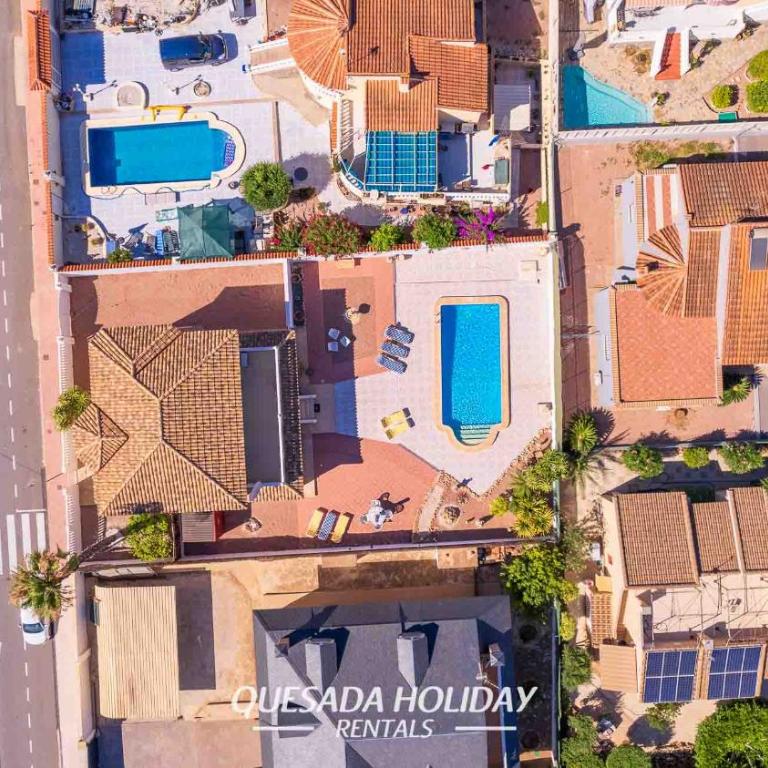Stunning Central Villa Rosa in Ciudad Quesada Rojales Spacious 4-Bedroom Retreat with Private Pool - Villa - 43