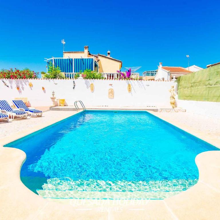 Stunning Central Villa Rosa in Ciudad Quesada Rojales Spacious 4-Bedroom Retreat with Private Pool - Villa - 46
