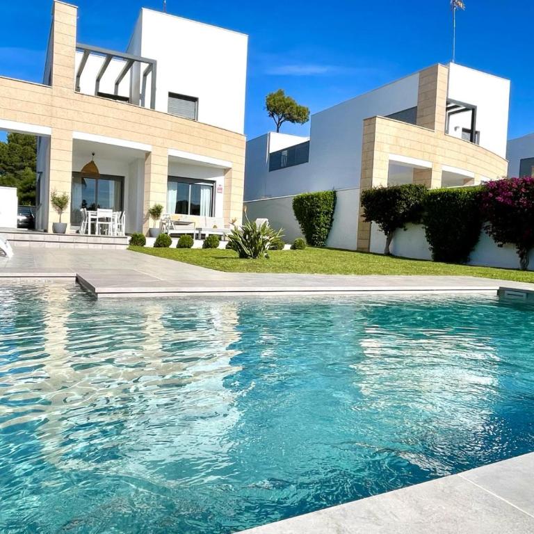 Exclusiva Villa Lujo con piscina privada by Chiclana Dreams - Villa - 34