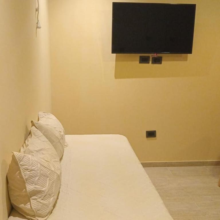 Villa Lorenzo Apart - Deluxe Double or Twin Room with Pool Access - 3