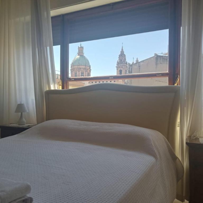 ConteCavour - Deluxe Double Room with Balcony - 7