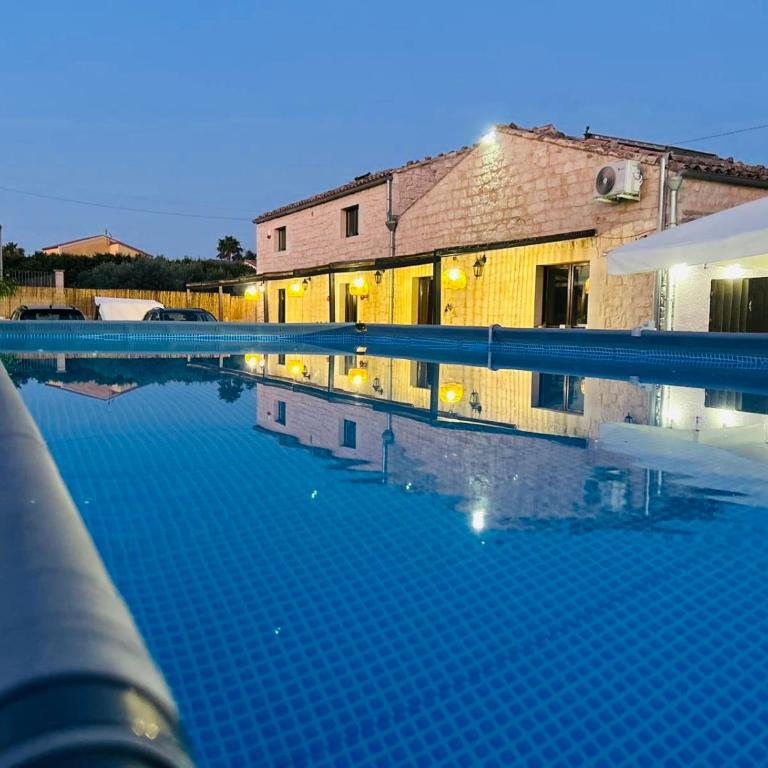 Il Casale di Luisa - Camera Matrimoniale/Doppia con Letti Singoli con Bagno Privato Esterno - 10