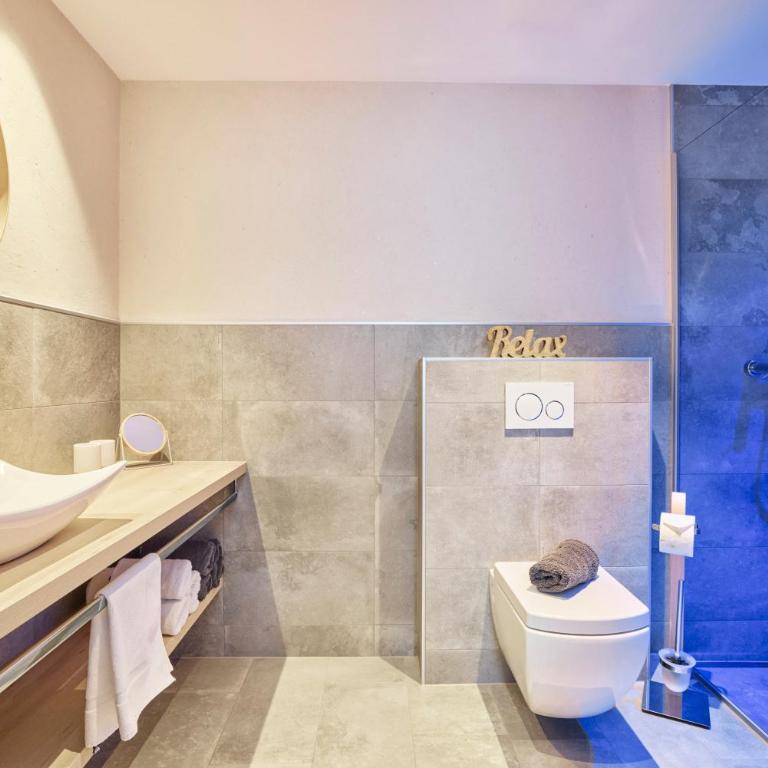 Mountain Living Ski-in & Ski out Silvretta Sommer Card Including - Apartment mit 3 Schlafzimmern - 12