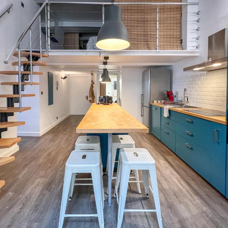 Élégant T3 Central avec Vue sur le Port de Toulon - Two-Bedroom Apartment - 7