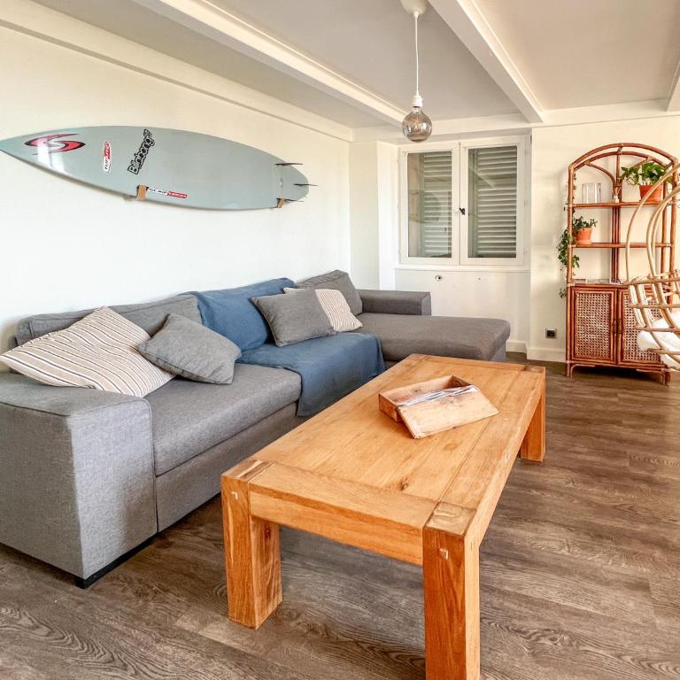 Élégant T3 Central avec Vue sur le Port de Toulon - Two-Bedroom Apartment - 18