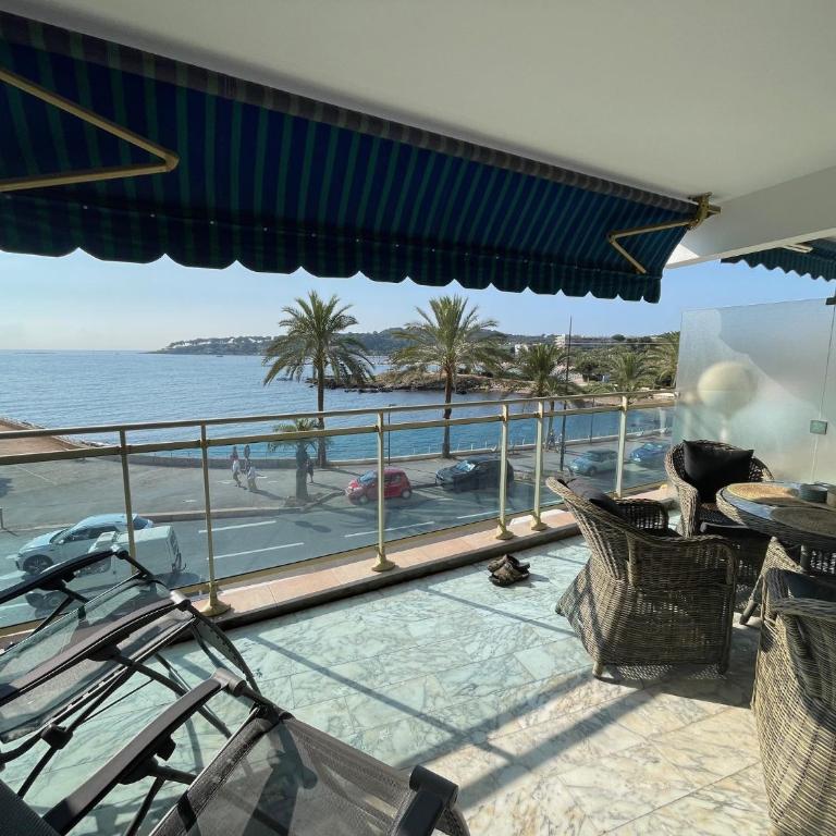 Appartement Antibes terrasse en front de mer - Studio - Vue sur Mer - 1