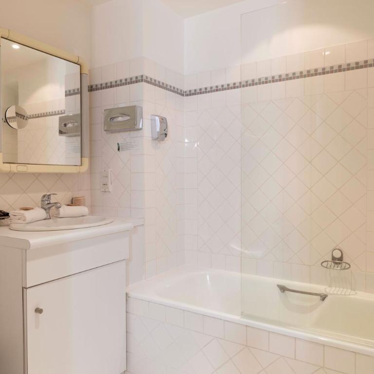 Hôtel Saint Pierre - Chambre Double Supérieure - 3