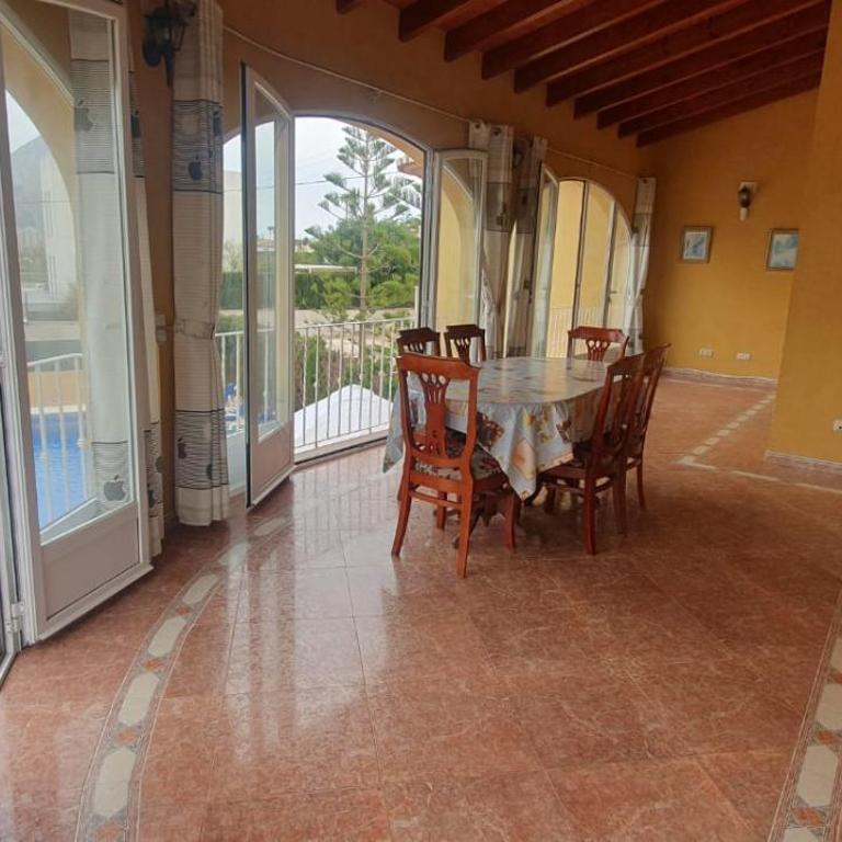 confortable villa at only 100 meter from the beach, supermarkets and the restaurants - Villa mit 3 Schlafzimmern - 8