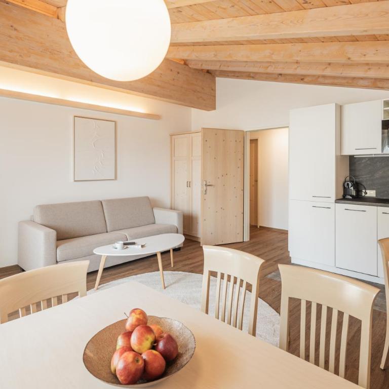 das zellersee - Apartment mit großem Schlafzimmer, Balkon und elektrischem Kamin - 1