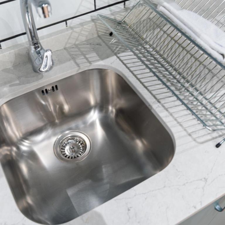 Modern Refurbished-1Bedroom 1Bathroom-Justicia - Apartment - 7