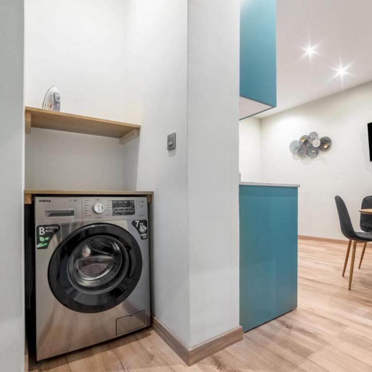 Modern Refurbished-1Bedroom 1Bathroom-Justicia - Apartment - 8