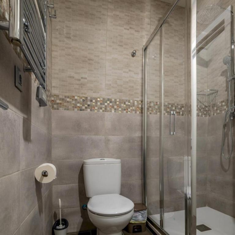 Modern Refurbished-1Bedroom 1Bathroom-Justicia - Apartment - 11